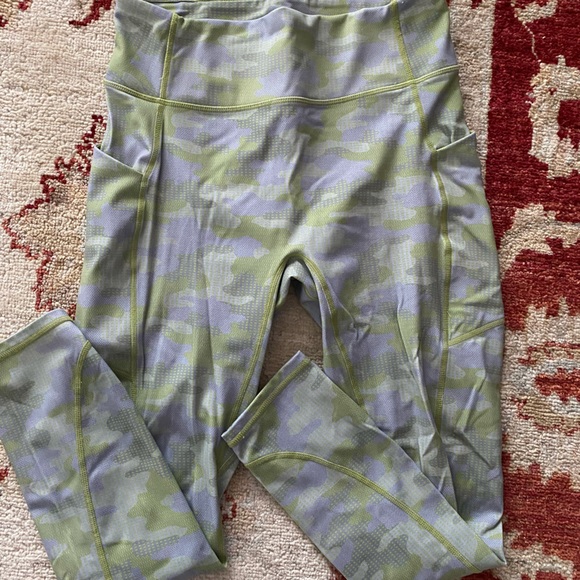 Fabletics Motion365® Leggings - Picture 2 of 4